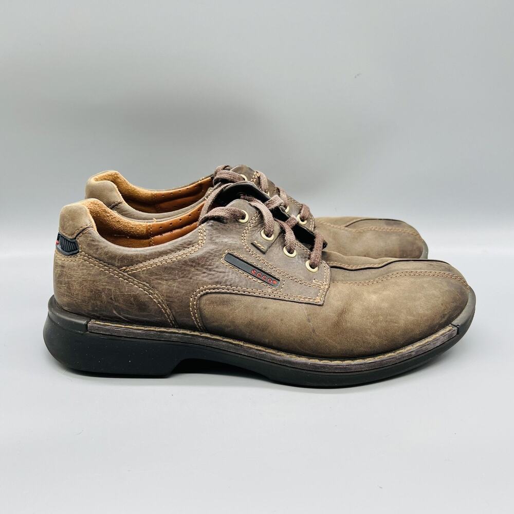 ECCO Shoes Men 10 Brown Leather Lace Up Low Top Casual Walkning Sneakers Comfort